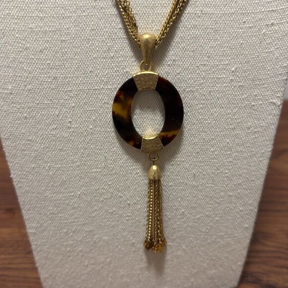 Coldwater Creek Signed 7 Strand GoldTone Necklace with Amber Colored Pendant. - Picture 2 of 7